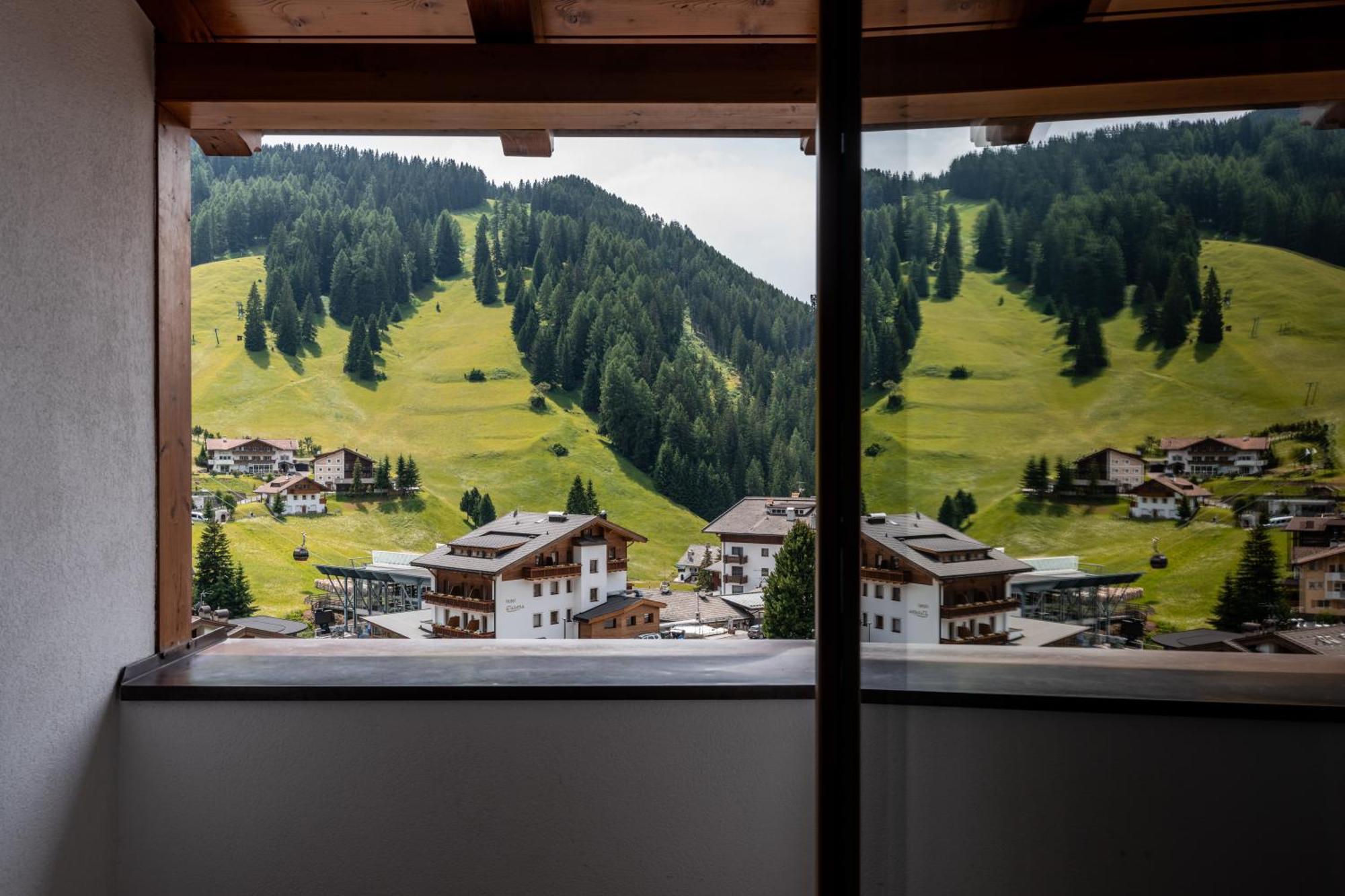 Hotel Sun Valley Selva di Val Gardena Exterior photo